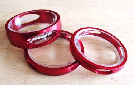 SPACERS 3D red - Click Image to Close