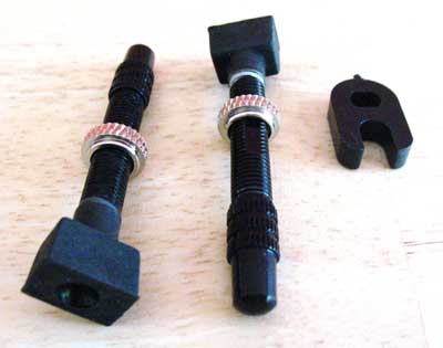 ALLOY VALVES FOR TUBELESS RIM black - Click Image to Close