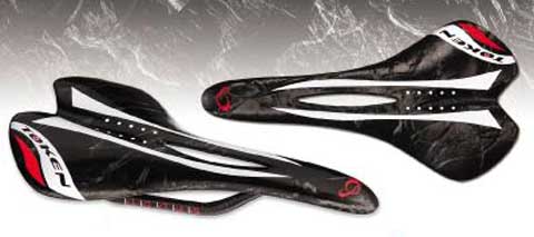 COMFORT MARBLE CARBON SADDLE