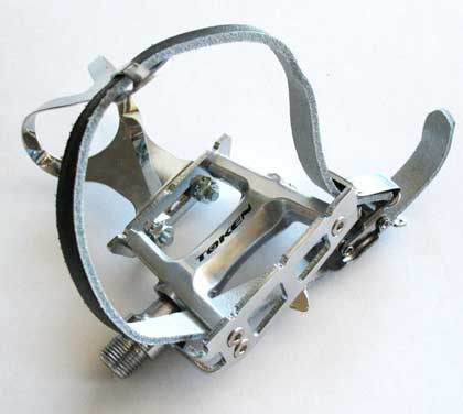 TRACK PEDALS
